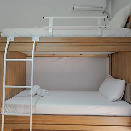 Hotel Holiday Sarandë