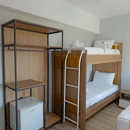 Hotel Holiday Sarandë