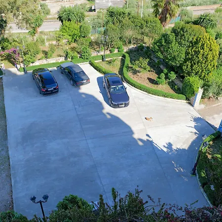 Hotel Holiday 3* Sarande