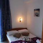 Hotel Holiday 3* Saranda