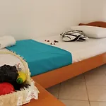 Hotel Holiday 호텔