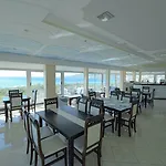 호텔 Hotel Holiday