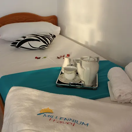 Hotel Holiday فندق 3*