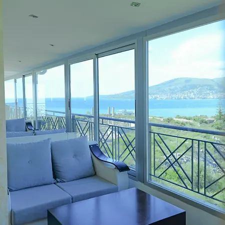 Hotel Holiday 3*