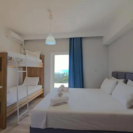 Hotel Holiday فندق 3*