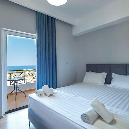 Hotel Holiday 3*
