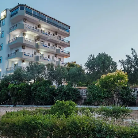 Hotel Holiday Hotel 3*
