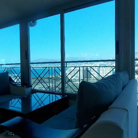 Hotel Holiday فندق ساراندا