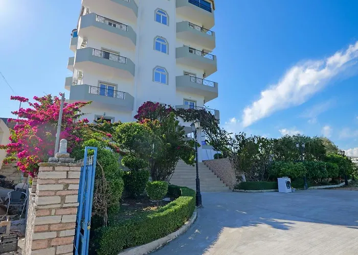 Otel Hotel Holiday 3*