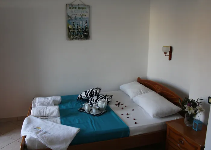 Hotel Holiday Otel Saranda