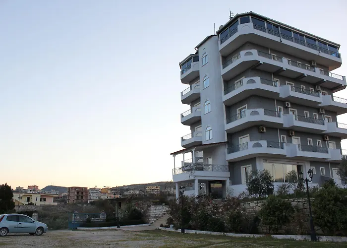 Otel Hotel Holiday Saranda