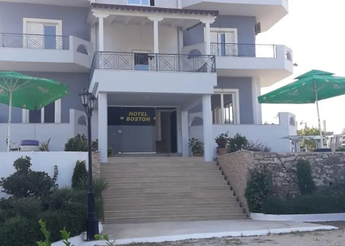 Otel Hotel Holiday 3*