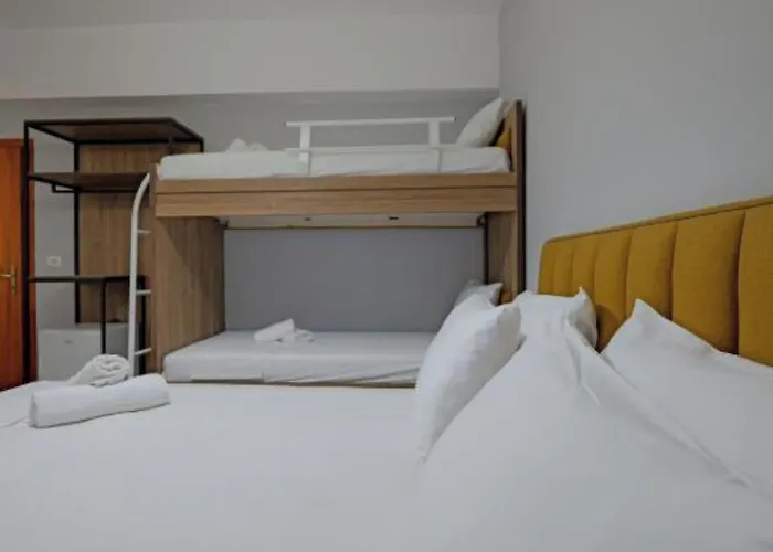 Otel Hotel Holiday