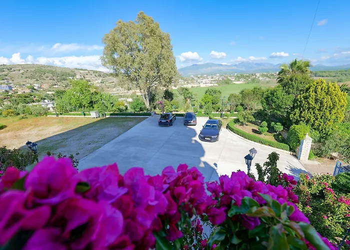 Otel Hotel Holiday Saranda